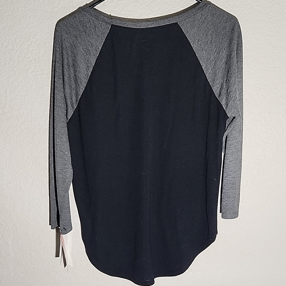 Star Wars Shirt Womens size L Black and Gray womens 3/4 sleeve new Disney - Picture 4 of 7